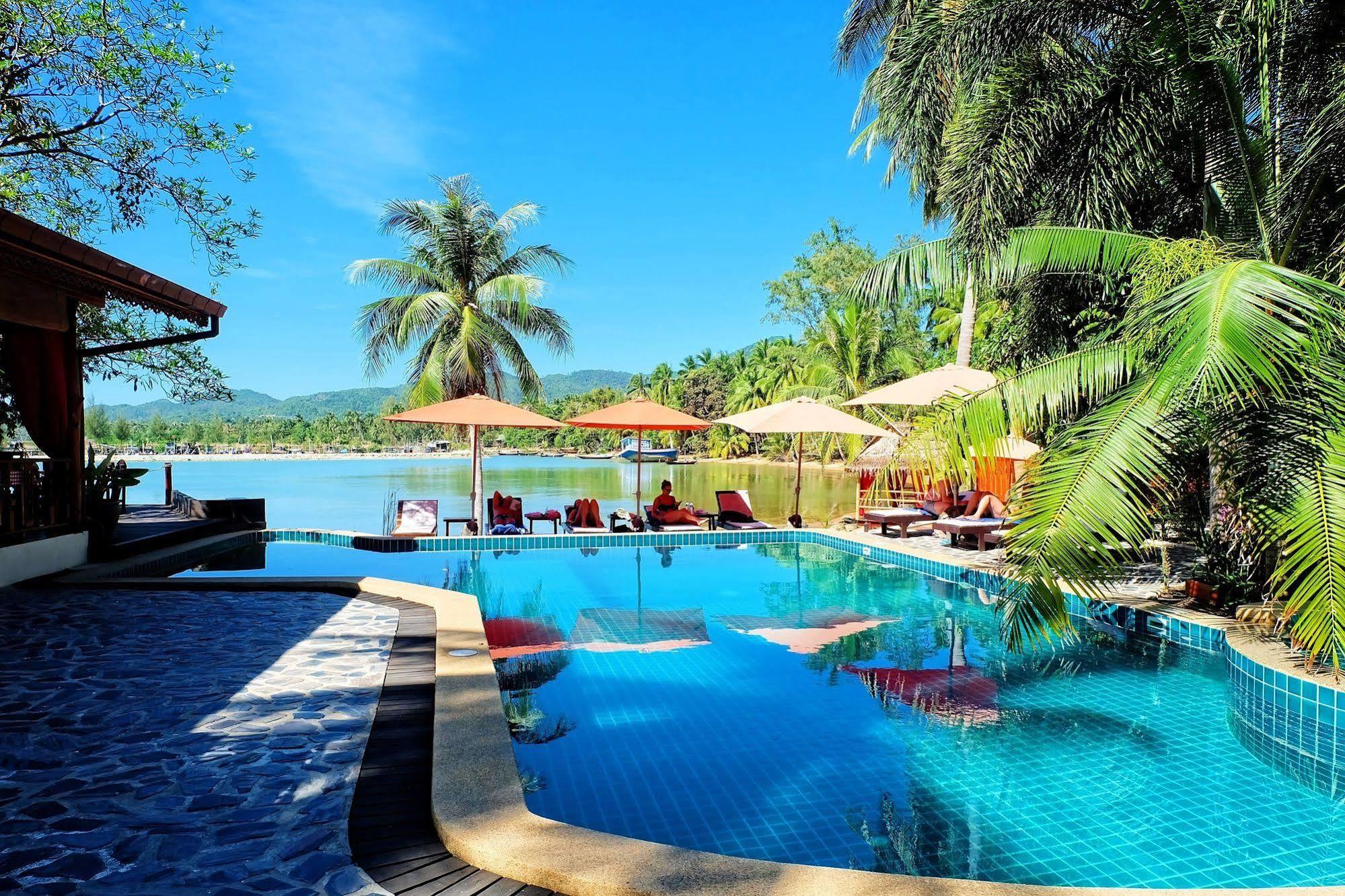 Cyana Resort Wok Tum Exterior photo